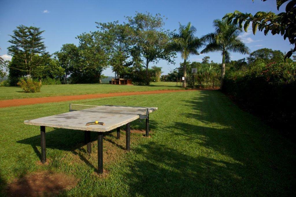 The Haven Hotel Jinja Buitenkant foto